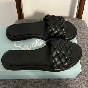 Seychelles Belissima black leather slide. Size 6.5 women’s.